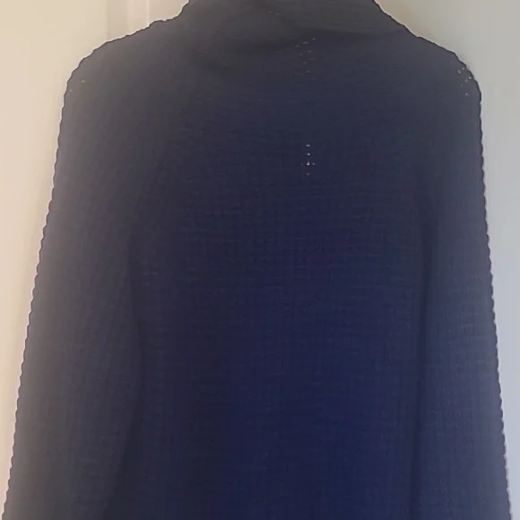 Women's blue waffle sweater. - Picture 4 of 5